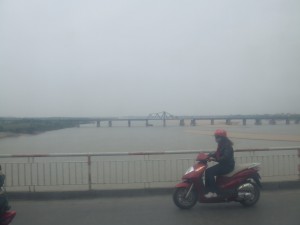 画面右に見える中州が随分大きいです。