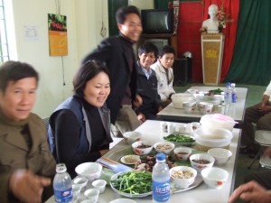 しーん、の後、いやだなぁ、もう。