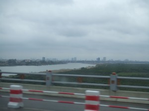 水位が下がっている紅河