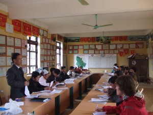 ナムソン村での会議に参加